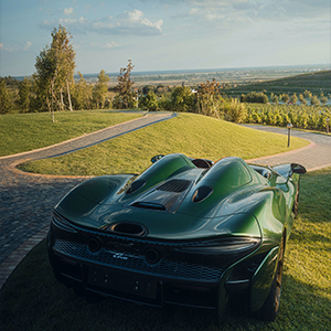 隐形车衣的终极防护——为什么豪车都爱贴车衣膜？